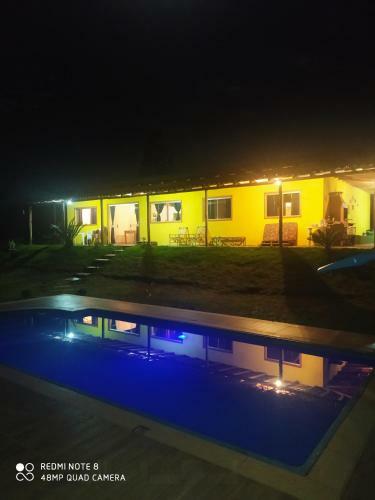 Casa Frente As Cachoeiras