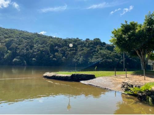 Villa Casa de Campo Condom�nio Fechado Com Represa