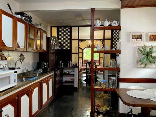 Linda Casa Colonial Pr�ximo A Vassouras