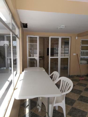 Apartamento Condom�nio Agrad�vel Com Piscina