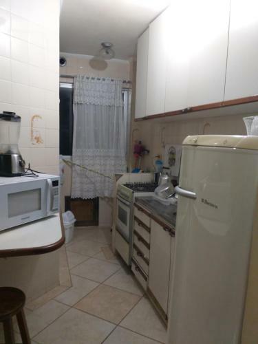 Apartamento Condom�nio Agrad�vel Com Piscina