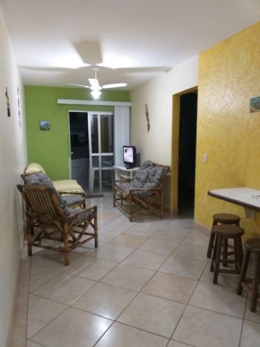 Apartamento Condom�nio Agrad�vel Com Piscina