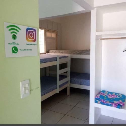 Hostal House Jardim Tropical