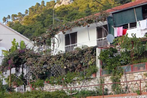 Apartments With Wifi Hvar - 5690