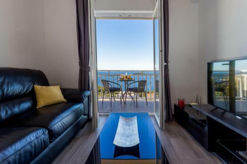 Hvar Sunrise Haven Apartments