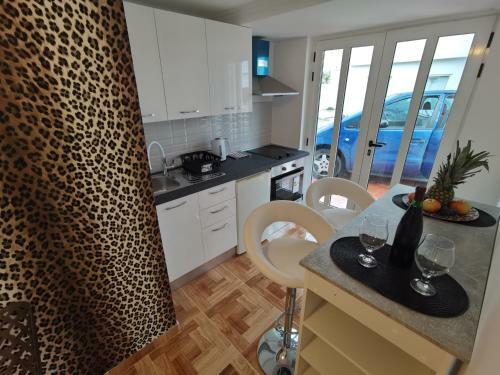 Hvar Zen Apartment II W/ Free Parking