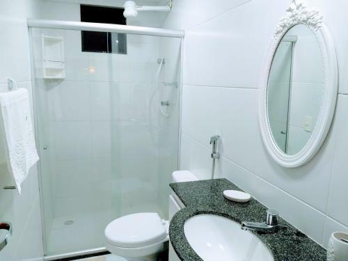 Confort�vel Apartamento Com Piscina 300mt Da Praia