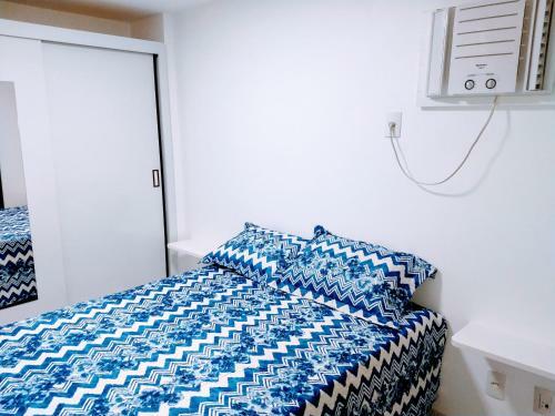Confort�vel Apartamento Com Piscina 300mt Da Praia