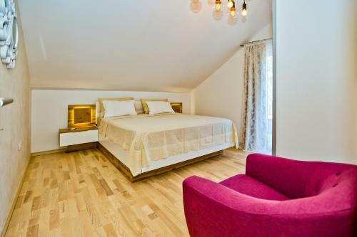 5 Bedrooms Holiday House With Sea View