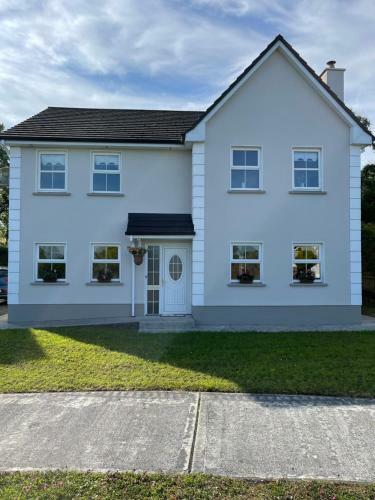 Beautiful Four Bedroom Detached House
