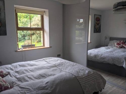Hostal Downstairs Double Room With Swilly View Shared Large Bathroom
