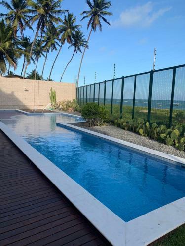 Casa Beira-mar Em Condom�nio Fechado!