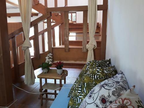 Casa-alta-da-aldeia-em-arraial-da-ajuda