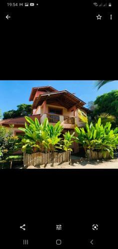 Casa-alta-da-aldeia-em-arraial-da-ajuda