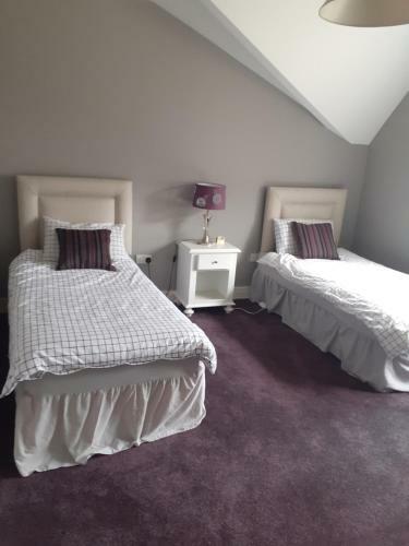 Single Room In Lovely Country Residence