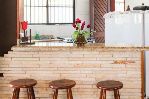 P002 - Casa Com 3 Dormit�rios Piscina E Churrasqueira
