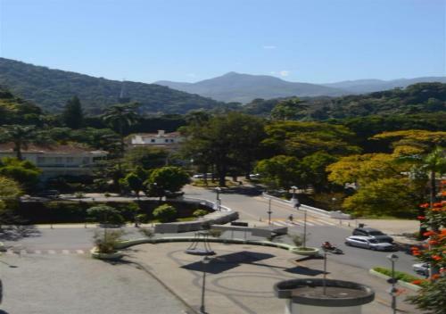 Quarto Com Entrada Independente No Centro de Petr�polis/rj - Pra�a Da Liberdade