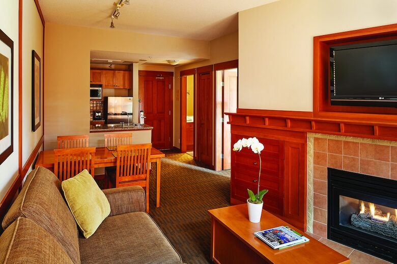 Hotel Pan Pacific Whistler Mountainside
