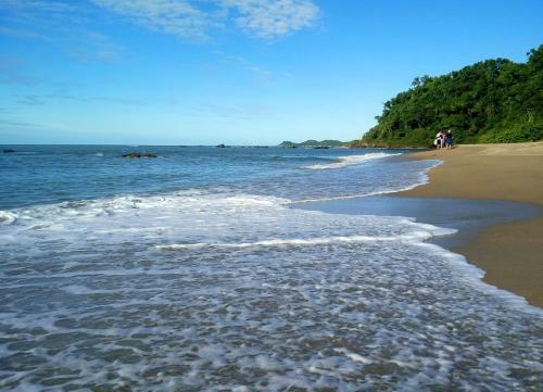 Curta Praia de Arma��o - Casa Girassol