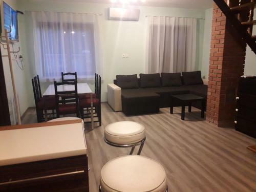 Gyop�rosi Vend�gh�z