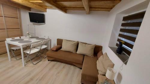Gy�ngy Apartmanh�zak