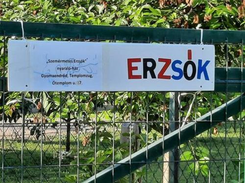 Szem�rmetes Erzs�k Nyaral�h�z
