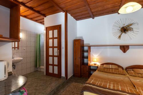 Hostal Nyugalom Apartman Hercegk�t