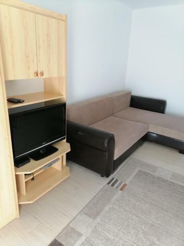 L�dy Apartman