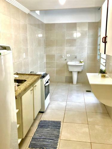 Casa Com �tima Localiza��o
