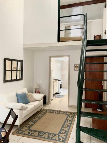 Casa Com �tima Localiza��o