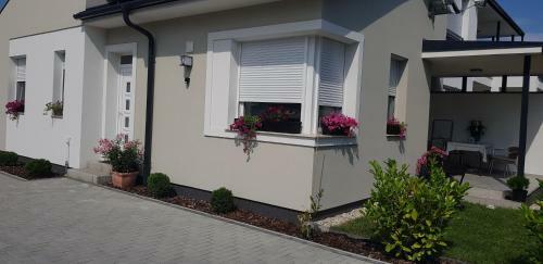Margareta Home