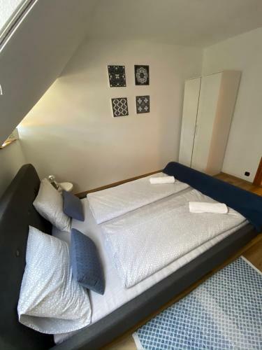 Bab�rsom Apartman