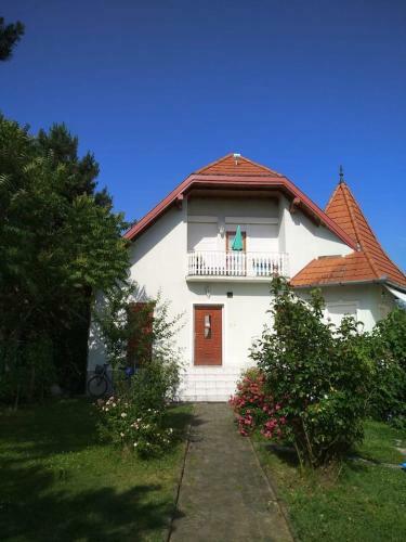 Two Bedroom Apartment With Swimming Pool