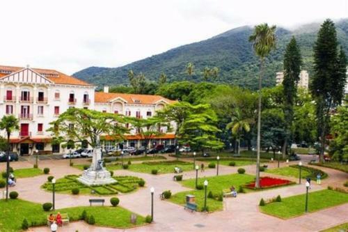 Hospedagem No Centro Pr�ximo Aos Pontos Tur�sticos