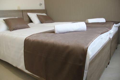 Bed & Breakfast Familia Panzi� Gy?r