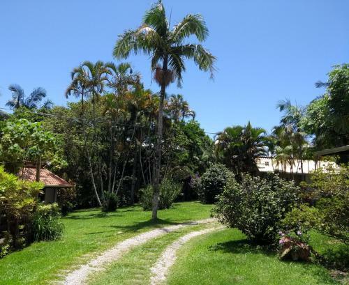 Casa Com �tima Localiza��o, A 100 Metros Da Praia.