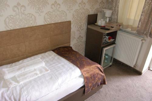 Bed & Breakfast Control Motel