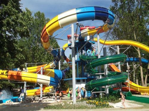 Holiday Apartmanh�z