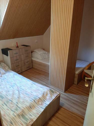 Apartamento Kr�merh�z A Vend�gh�z