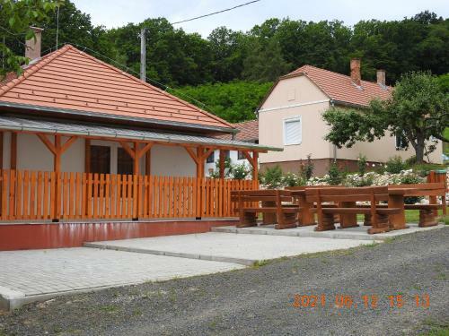 Apartamento Luku Hegyi Pihen?h�z