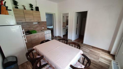 Junior Apartman