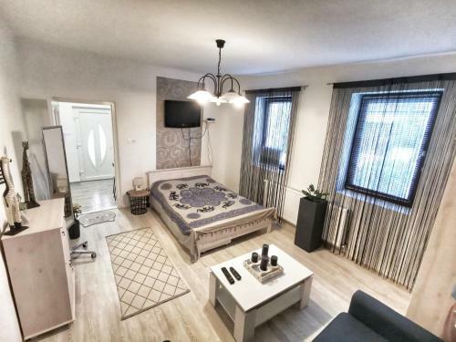 �-b Apartman