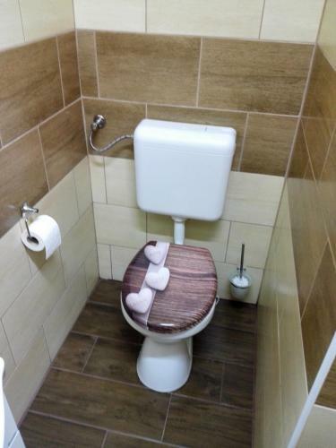 Ker�kv�r Apartman Gyula