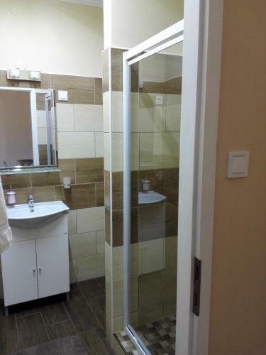 Ker�kv�r Apartman Gyula