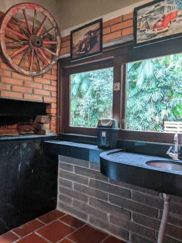 Bed & Breakfast Pedra Branca Eco Hostel E Camping