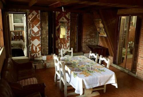 Hostal Residentour