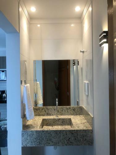 Apartamento Condom�nio Laj�