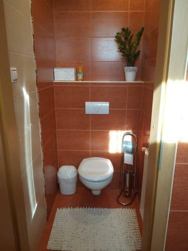�denkert Apartmanh�z