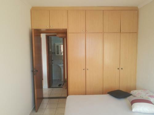 Apartamento Condom�nio Frente Mar