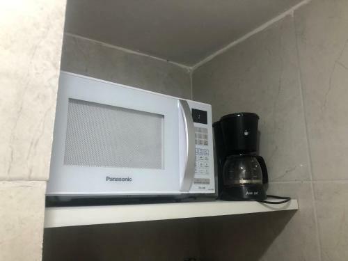 Lindo Apartamento Com Varanda � 150m - Praia de Boa Viagem